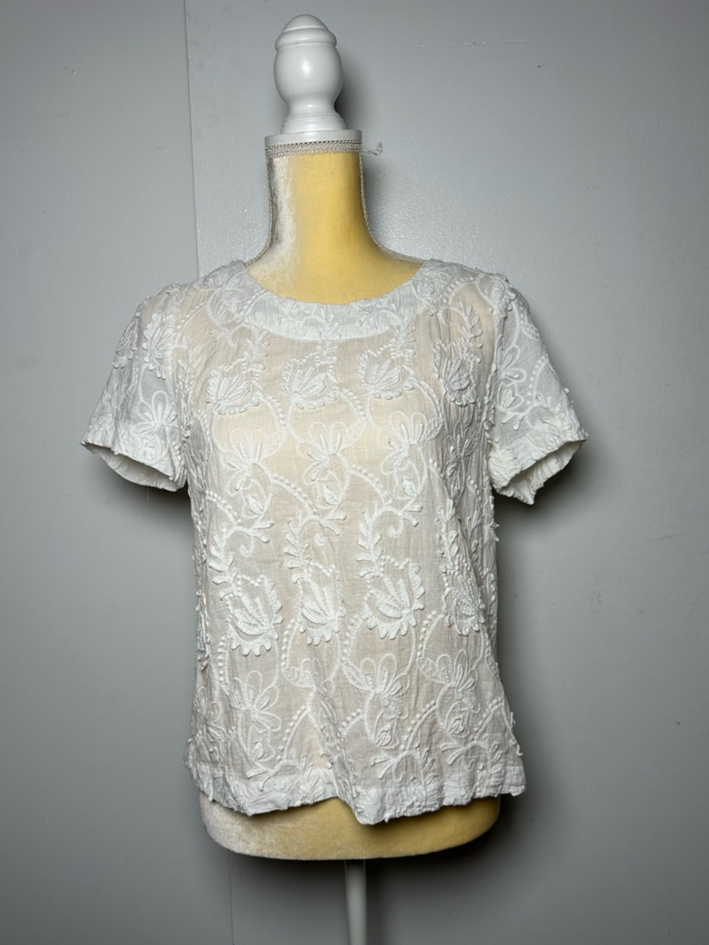 Vanessa Virginia Anthropologie White Embroidered Eyelet Blouse - Size S